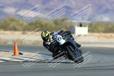 media/Jan-09-2022-SoCal Trackdays (Sun) [[2b1fec8404]]/Turn 14 (10am)/